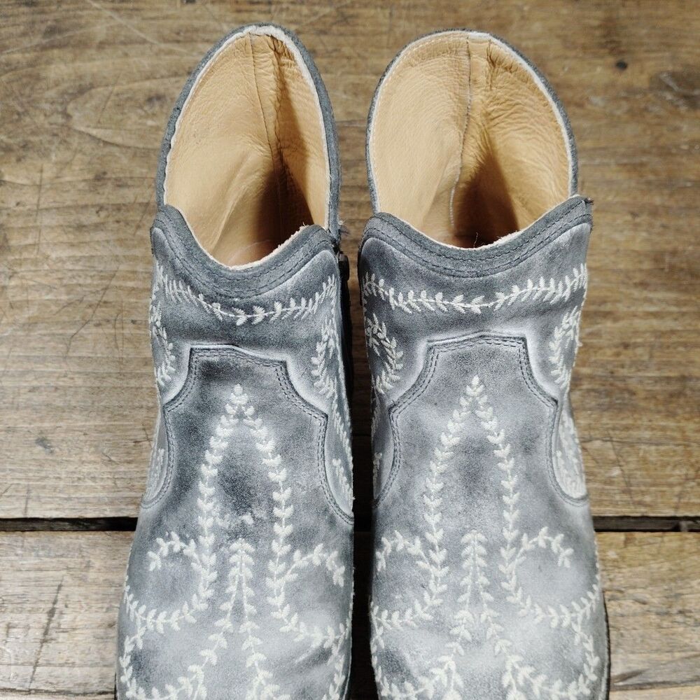 STERLING RIVER Size 11M Leather Ankle Cowboy Boots Gray Embroidered Vines - Picture 5 of 14